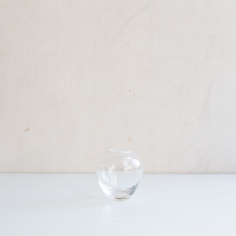 スガハラの透明の花瓶（フラワーベース）