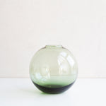 スガハラの緑の花瓶（フラワーベース）