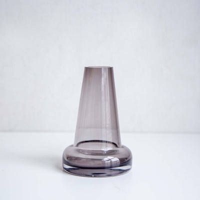 Glass Flower vase - Pylon