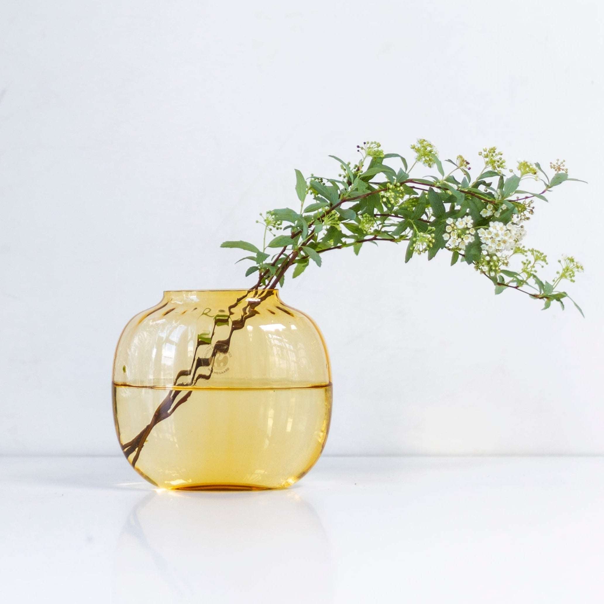 ホルムガード・黄色・フラワーベース HOLMEGAARD】PRIMULA Oval Amber Vase （H12） – LIFFT